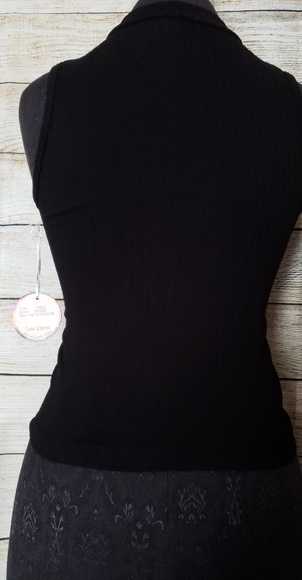 Crop Top - Picture 2 of 3